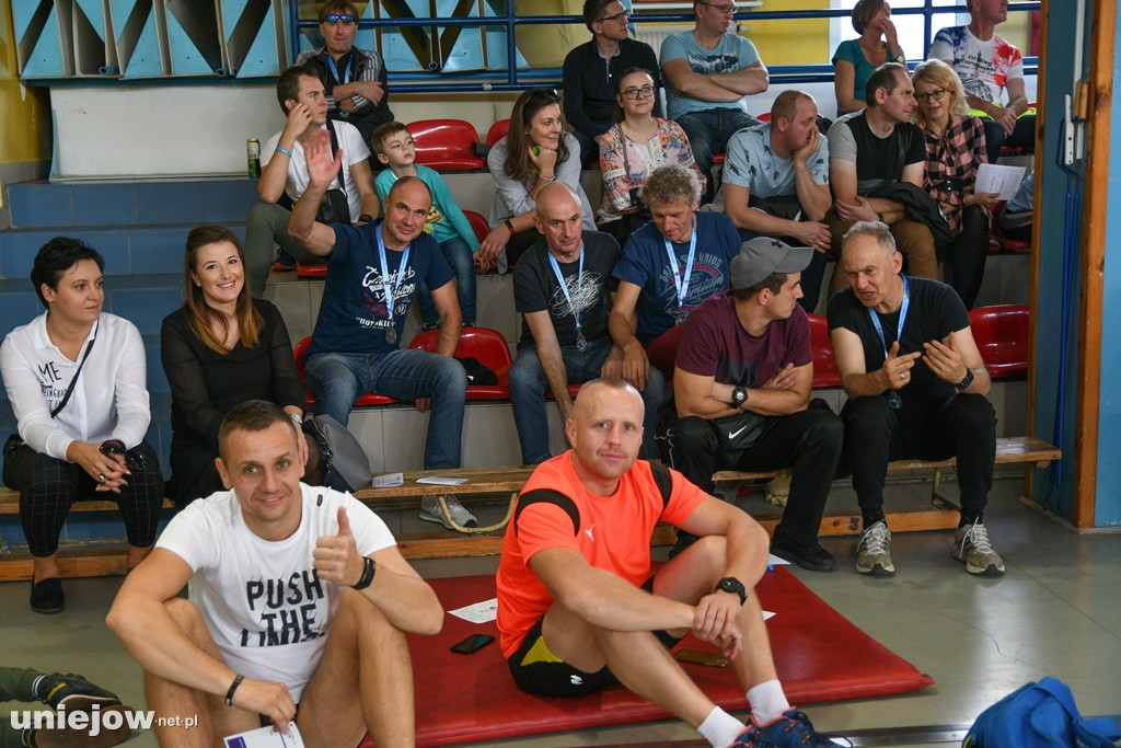 XIII Bieg do Gorących Źródeł-HALA