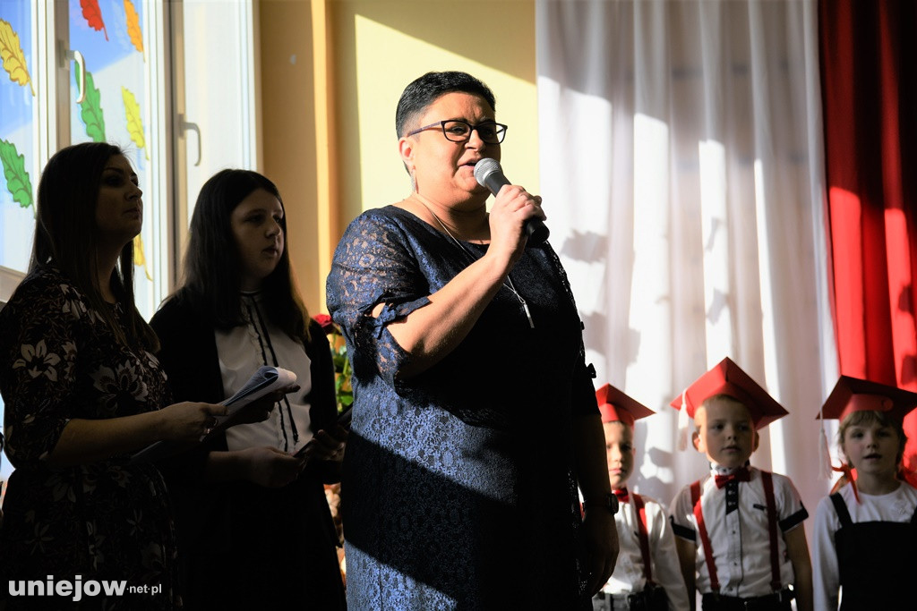 Ślubowanie pierwszoklasistów i Dzień Nauczyciela w Wilamowie