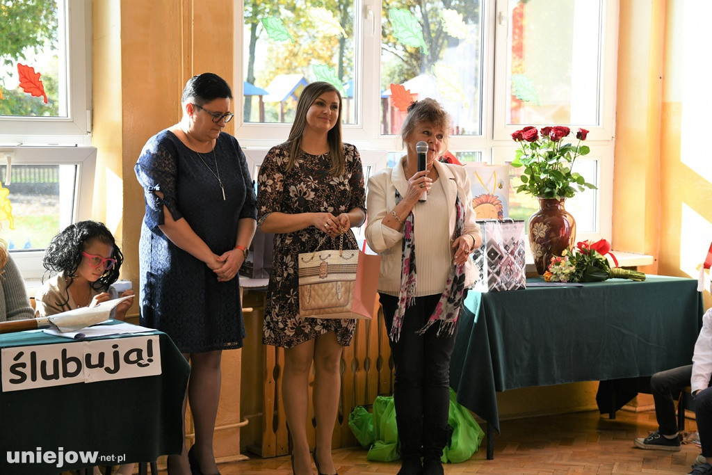 Ślubowanie pierwszoklasistów i Dzień Nauczyciela w Wilamowie
