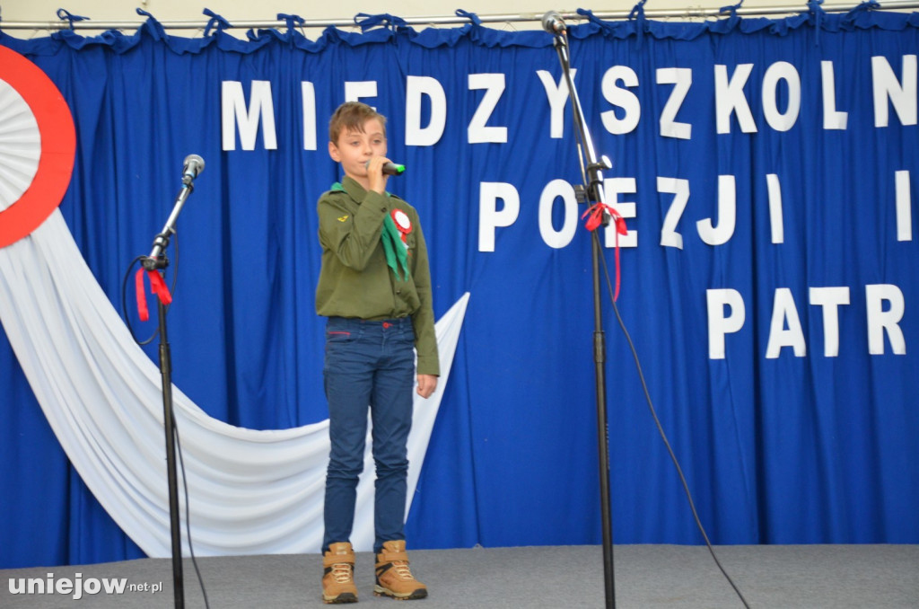 Międzyszkolny przegląd poezji i pieśni patriotycznej w Stemplewie