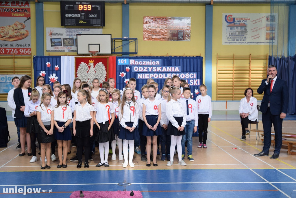 101. rocznica odzyskania niepodległości w SP w Uniejowie