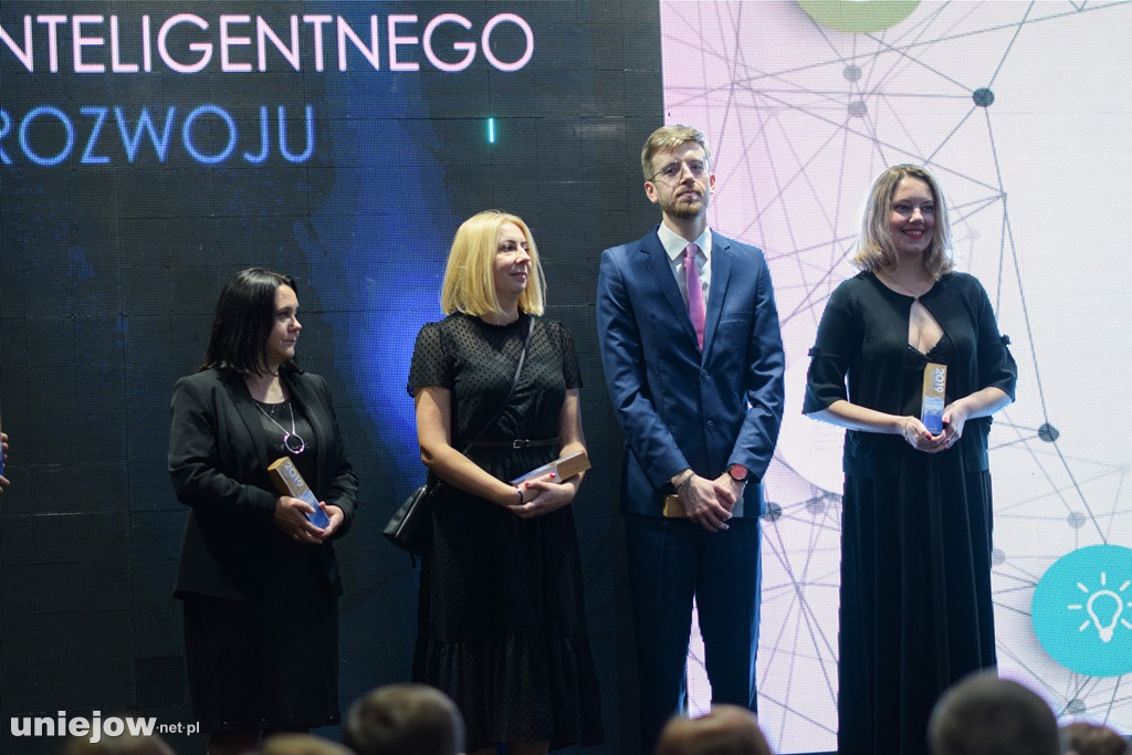 I dzień Trwa 4. Forum Inteligentnego Rozwoju