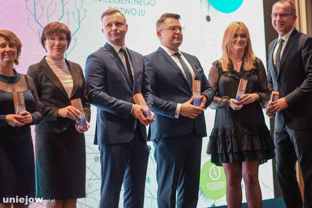 I dzień Trwa 4. Forum Inteligentnego Rozwoju