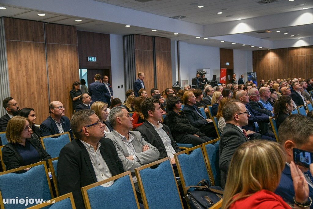 I dzień Trwa 4. Forum Inteligentnego Rozwoju