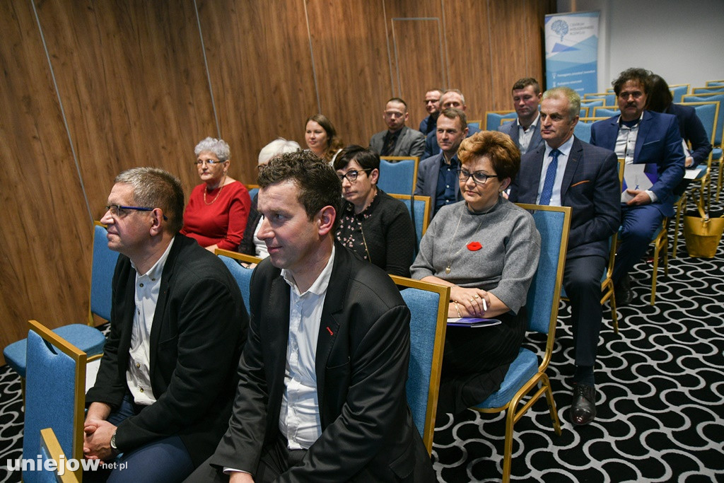 I dzień Trwa 4. Forum Inteligentnego Rozwoju
