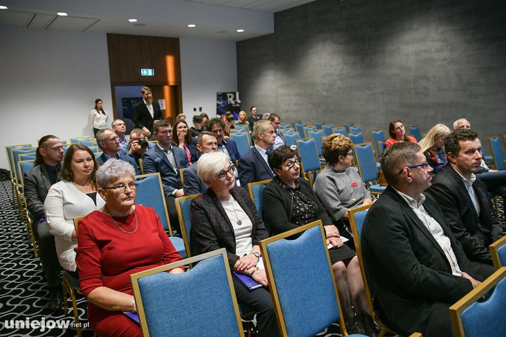 I dzień Trwa 4. Forum Inteligentnego Rozwoju