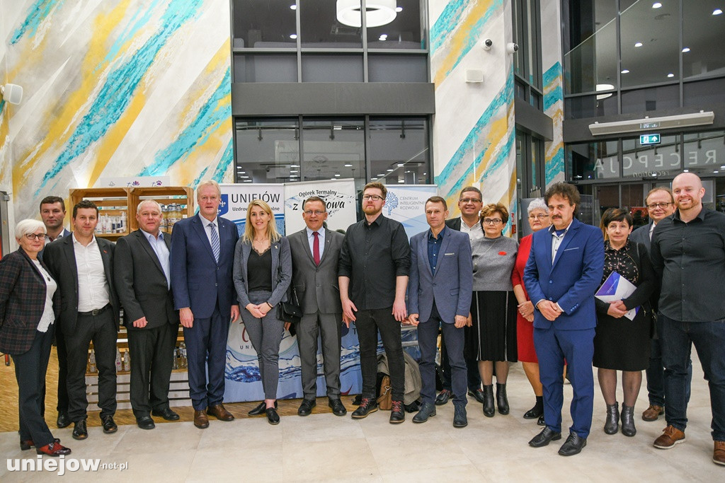 I dzień Trwa 4. Forum Inteligentnego Rozwoju