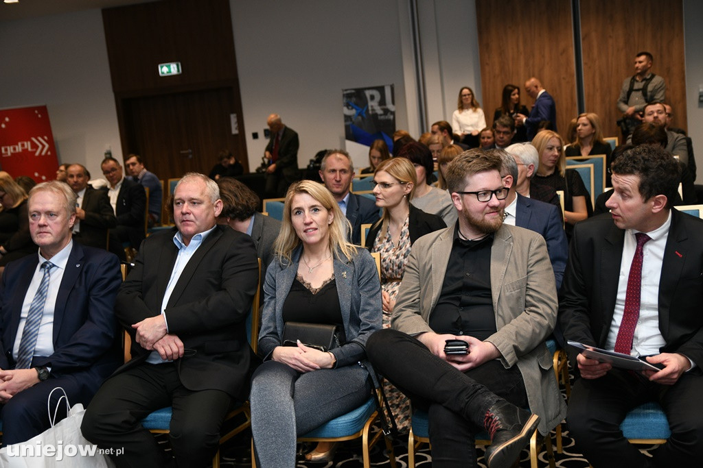 I dzień Trwa 4. Forum Inteligentnego Rozwoju