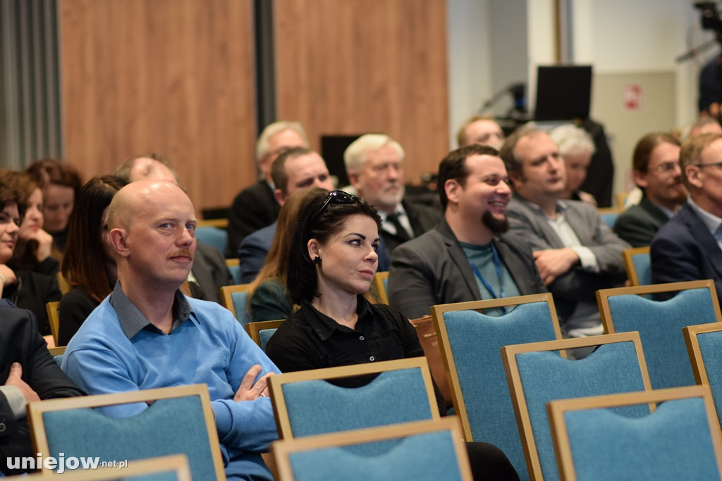 I dzień Trwa 4. Forum Inteligentnego Rozwoju