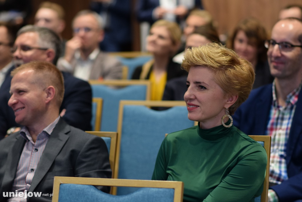 I dzień Trwa 4. Forum Inteligentnego Rozwoju