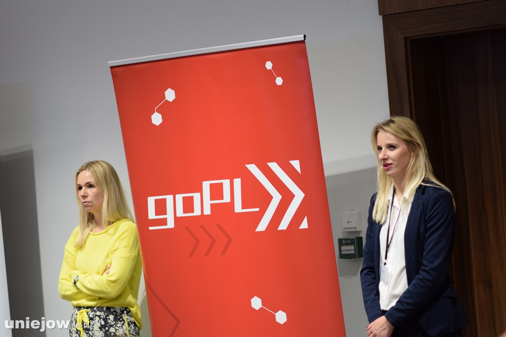 I dzień Trwa 4. Forum Inteligentnego Rozwoju