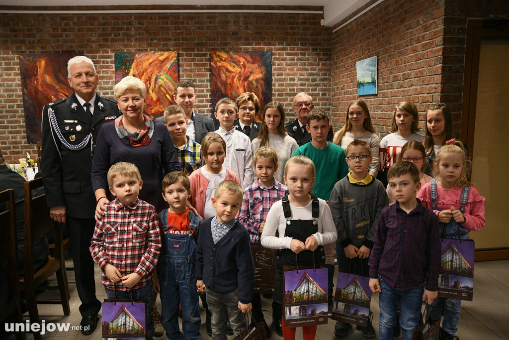 Nagrodzono laureatów konkursu ,,Zapobiegajmy pożarom