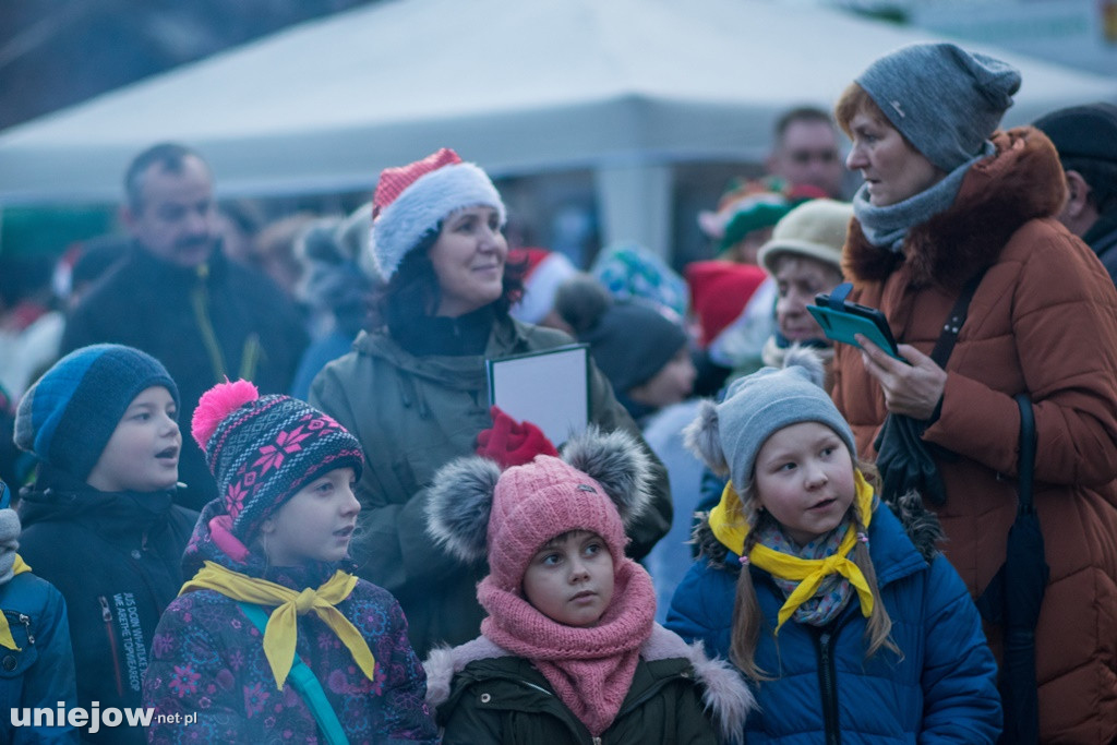 Kolędowanie z harcerzami, czyli wigilia harcersko-miejska w Uniejowie