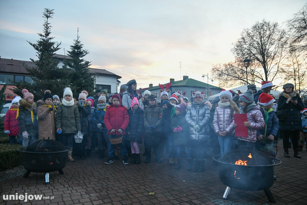 Kolędowanie z harcerzami, czyli wigilia harcersko-miejska w Uniejowie