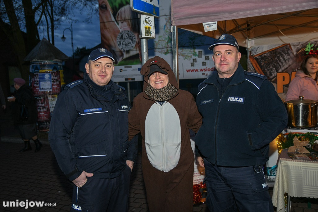 Kolędowanie z harcerzami, czyli wigilia harcersko-miejska w Uniejowie