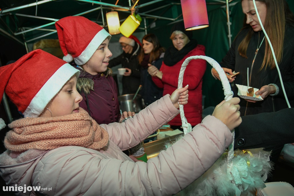 Kolędowanie z harcerzami, czyli wigilia harcersko-miejska w Uniejowie