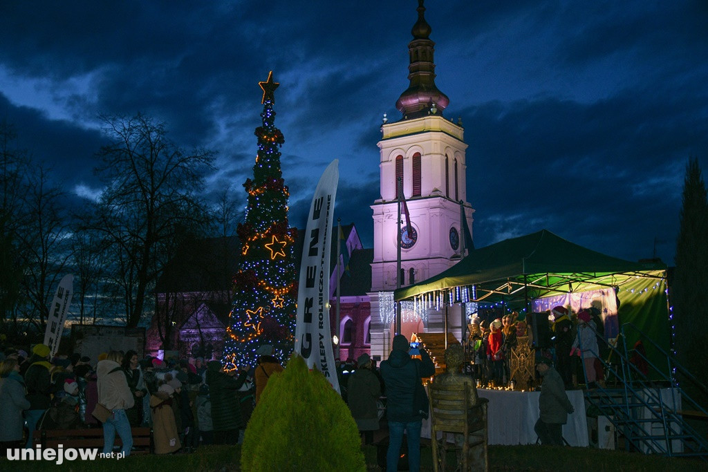 Kolędowanie z harcerzami, czyli wigilia harcersko-miejska w Uniejowie