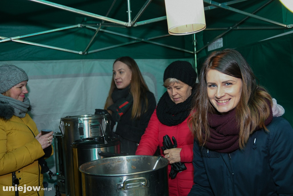 Kolędowanie z harcerzami, czyli wigilia harcersko-miejska w Uniejowie