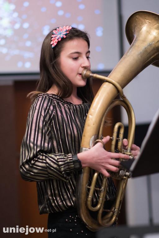 Świąteczny koncert z Szkole Muzycznej w Uniejowie [ZDJĘCIA]