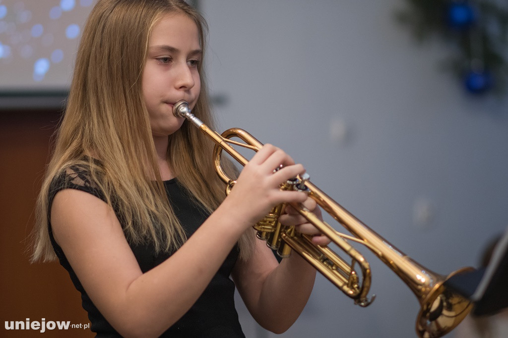 Świąteczny koncert z Szkole Muzycznej w Uniejowie [ZDJĘCIA]
