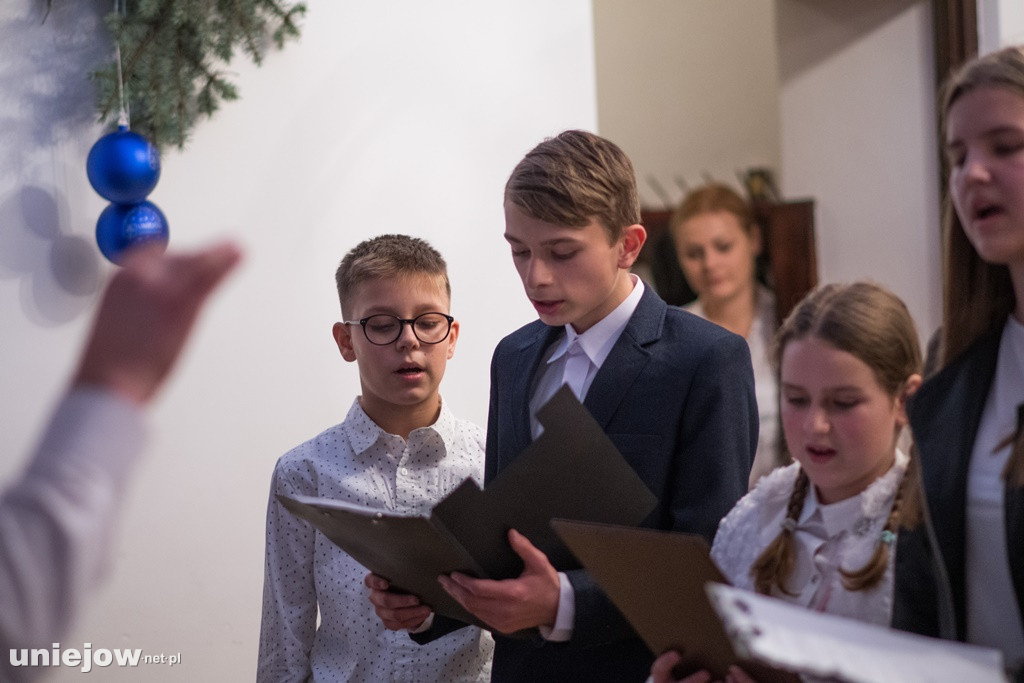 Świąteczny koncert z Szkole Muzycznej w Uniejowie [ZDJĘCIA]