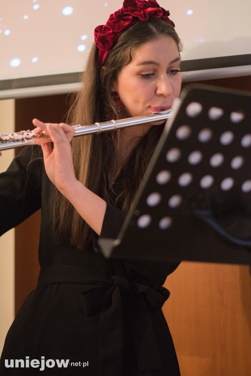 Świąteczny koncert z Szkole Muzycznej w Uniejowie [ZDJĘCIA]