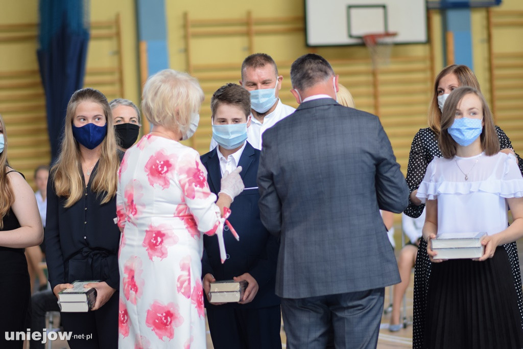 Zakończenie roku szkolnego w Uniejowie [FOTO]