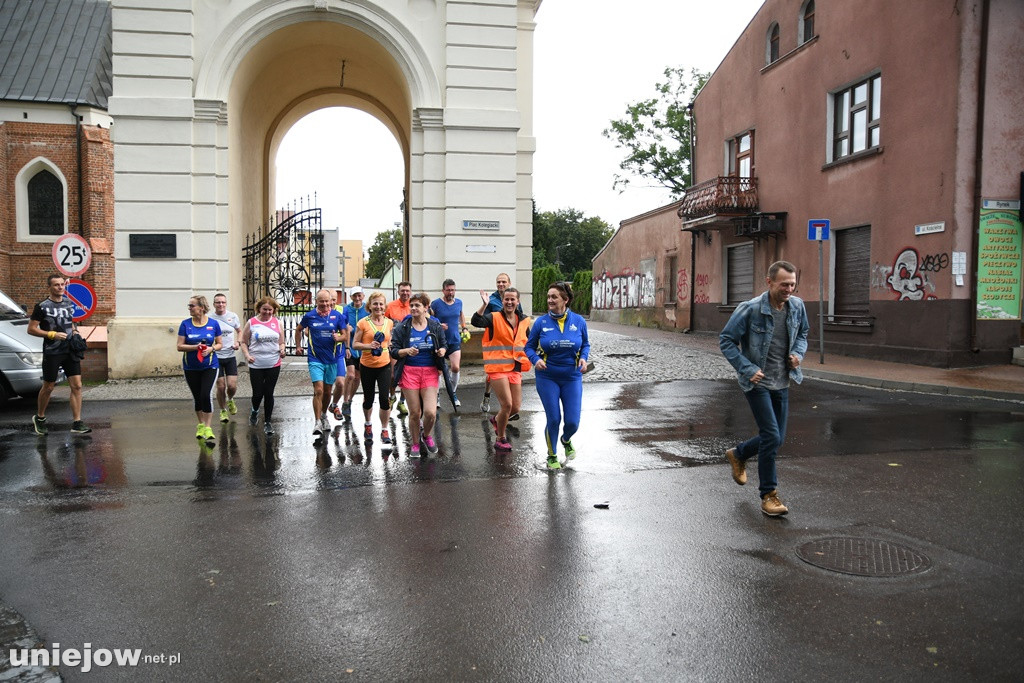 Szósty raz pobiegli z Uniejowa do Częstochowy