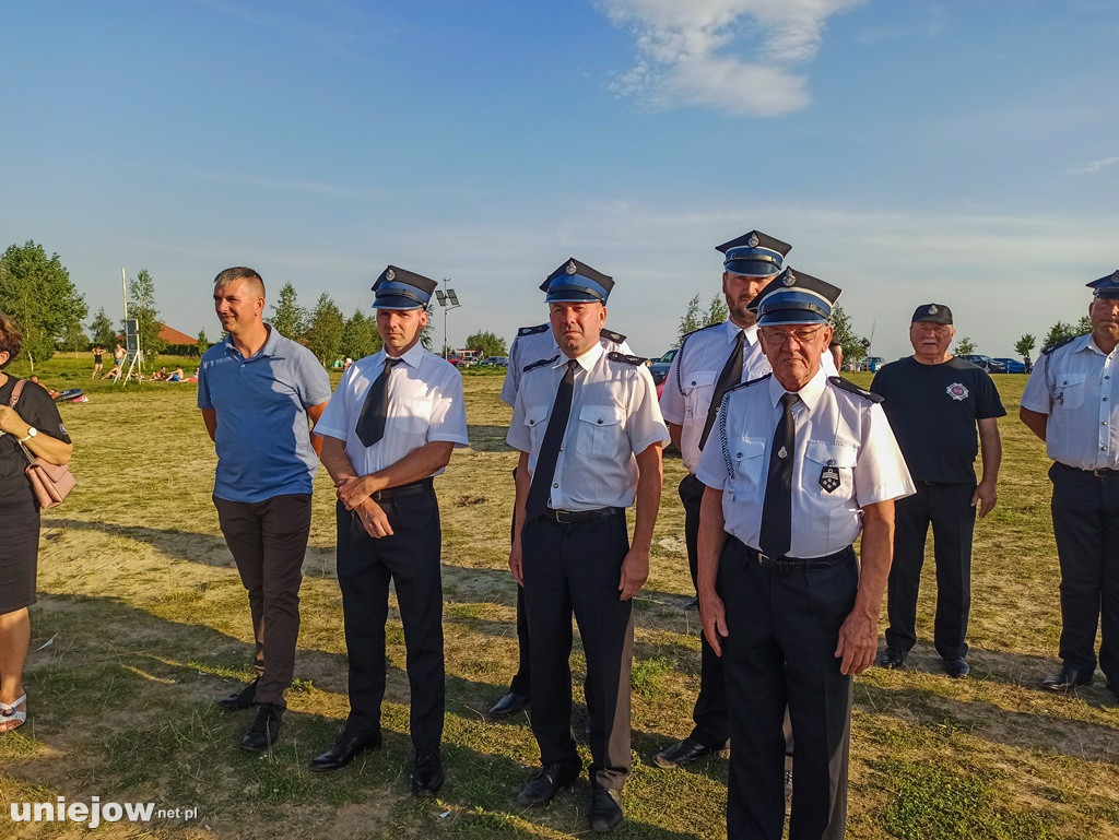 Strażacy z Uniejowa poświęcili swoją łódź - Helenkę