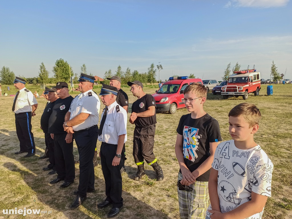 Strażacy z Uniejowa poświęcili swoją łódź - Helenkę