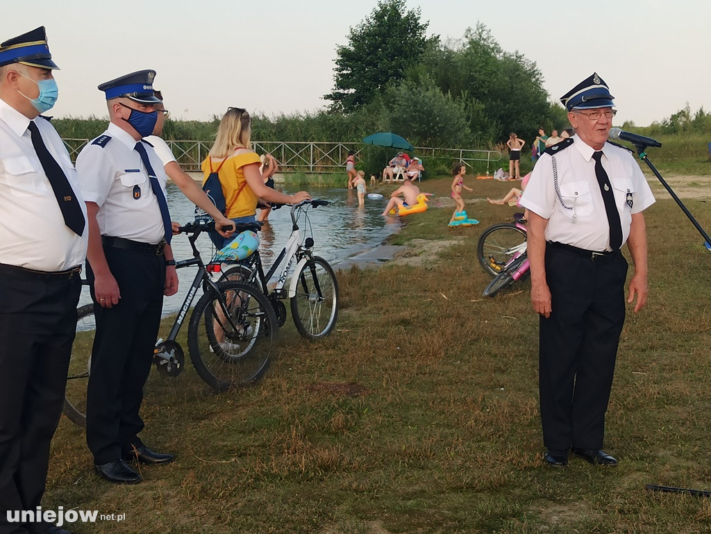Strażacy z Uniejowa poświęcili swoją łódź - Helenkę