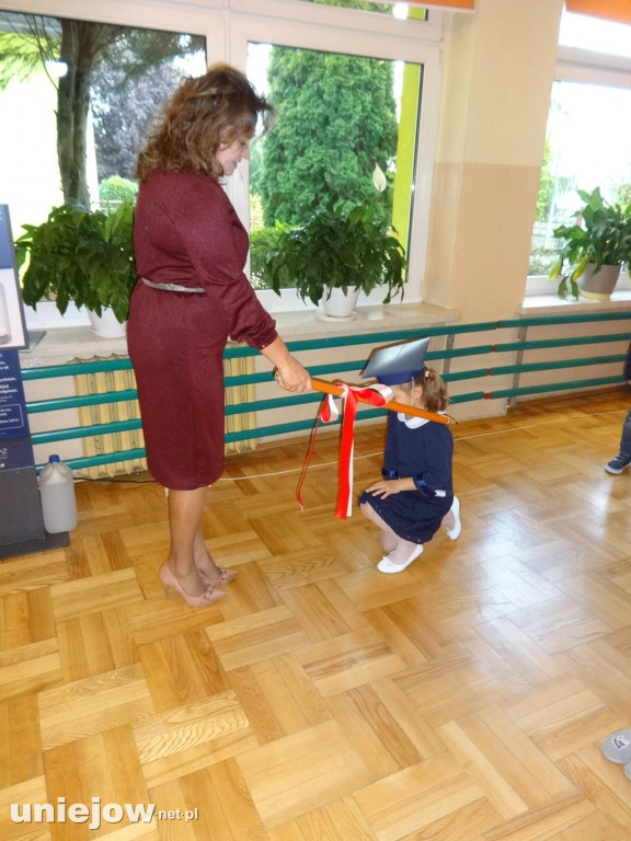 Ślubowanie pierwszoklasistów w Wieleninie