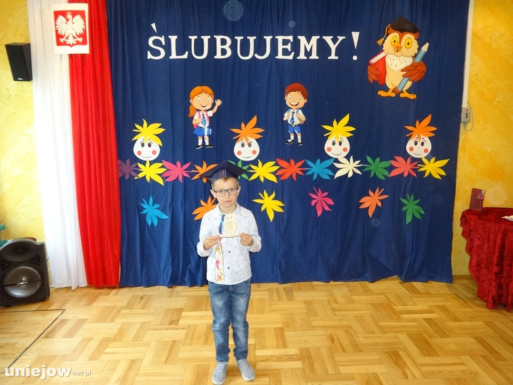 Ślubowanie pierwszoklasistów w Wieleninie
