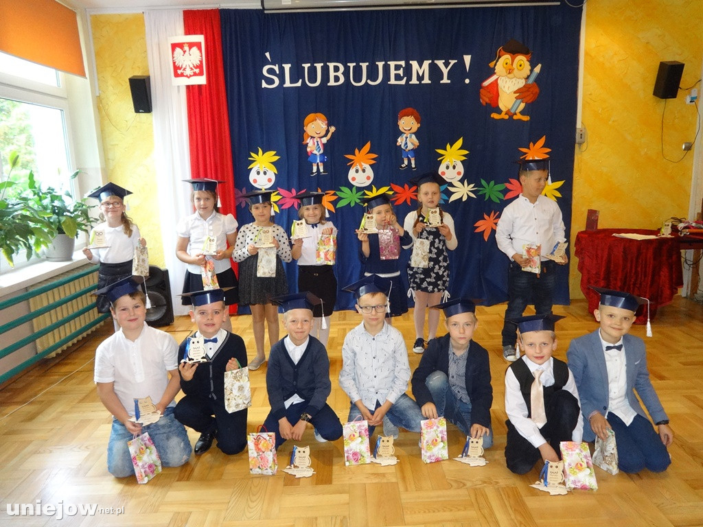 Ślubowanie pierwszoklasistów w Wieleninie