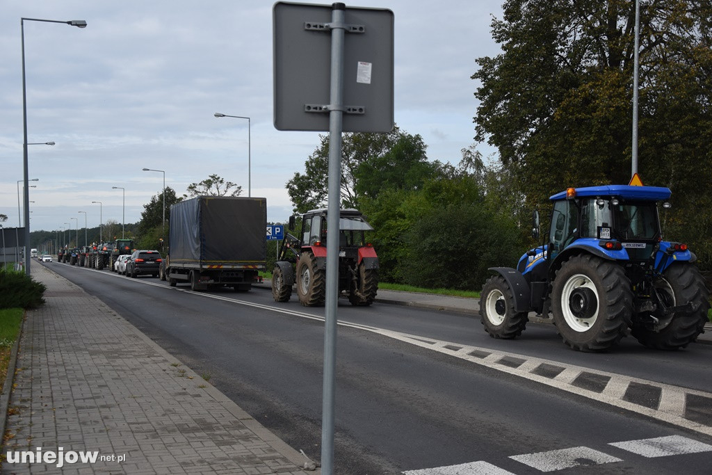 Rolnicy protestują również w Uniejowie
