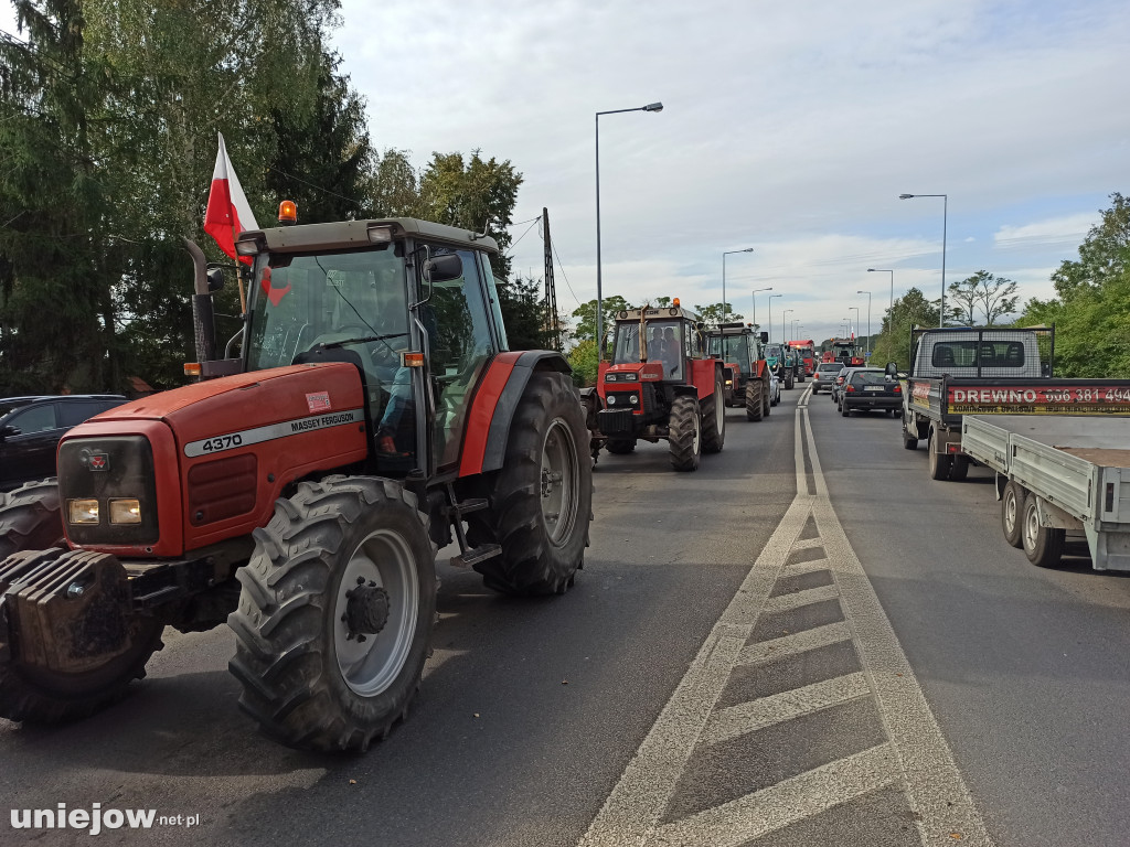 Rolnicy protestują również w Uniejowie
