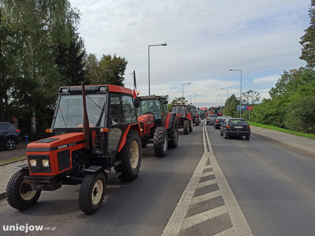 Rolnicy protestują również w Uniejowie