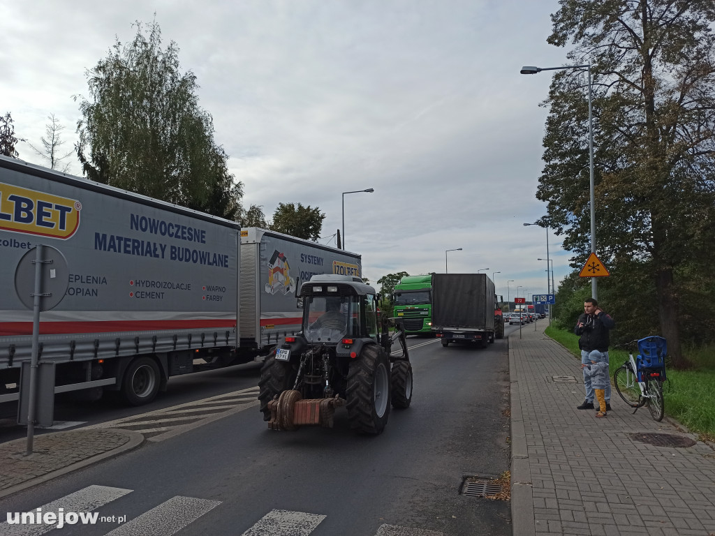 Rolnicy protestują również w Uniejowie