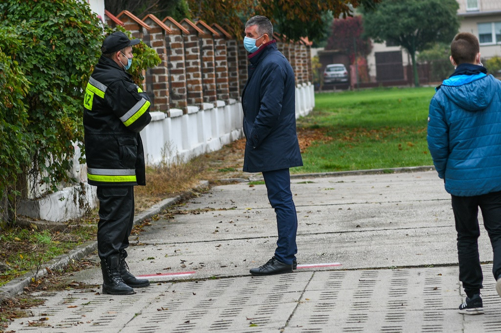Próbna ewakuacja szkoły w Uniejowie