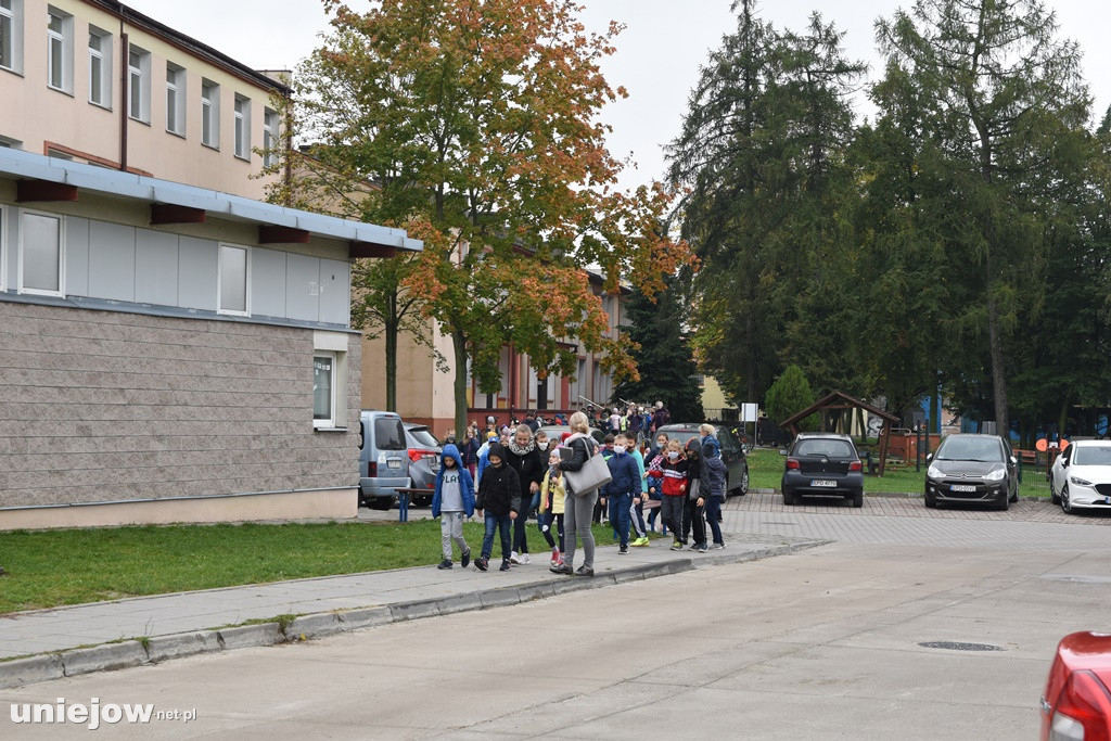 Próbna ewakuacja szkoły w Uniejowie