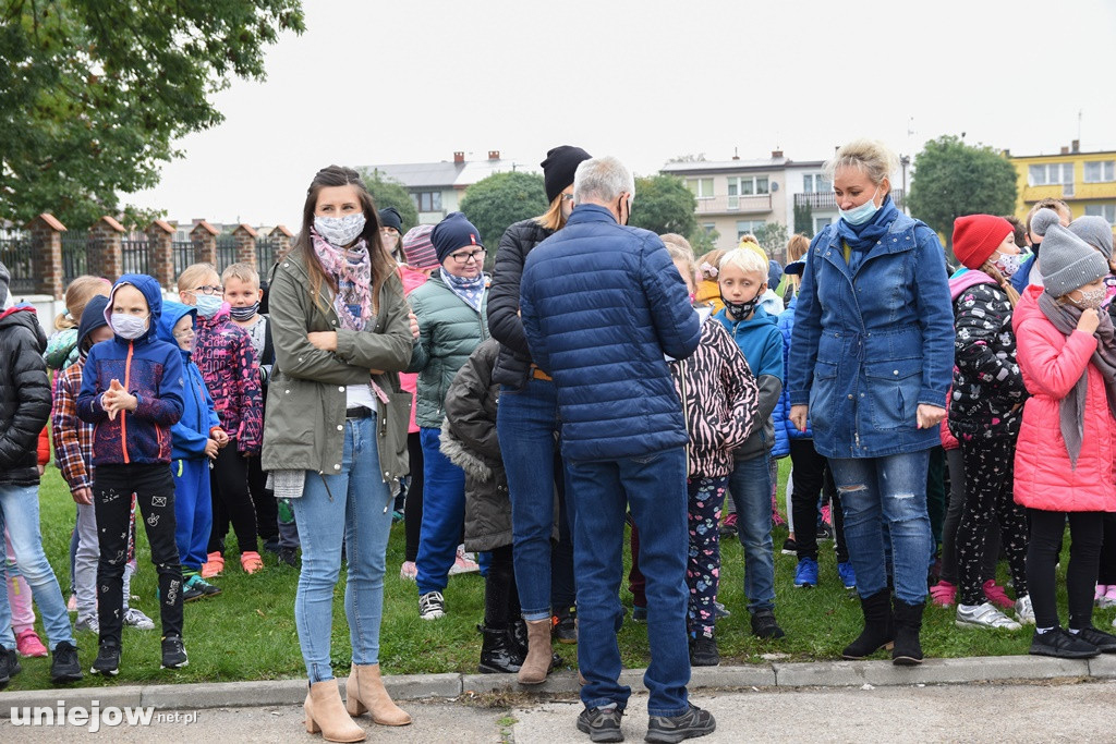 Próbna ewakuacja szkoły w Uniejowie