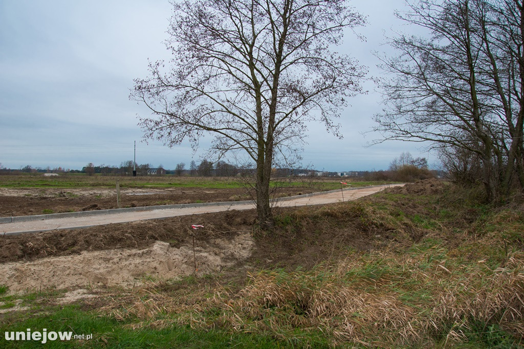 Budowa bulwarów nadwarciańskich w Uniejowie trwa[ZDJĘCIA]