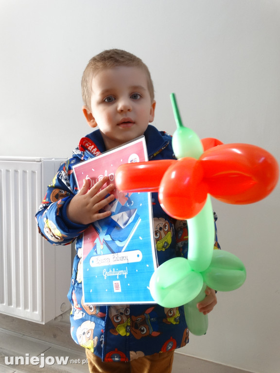 Biblioteka w Uniejowie rozdaje darmowe wyprawki