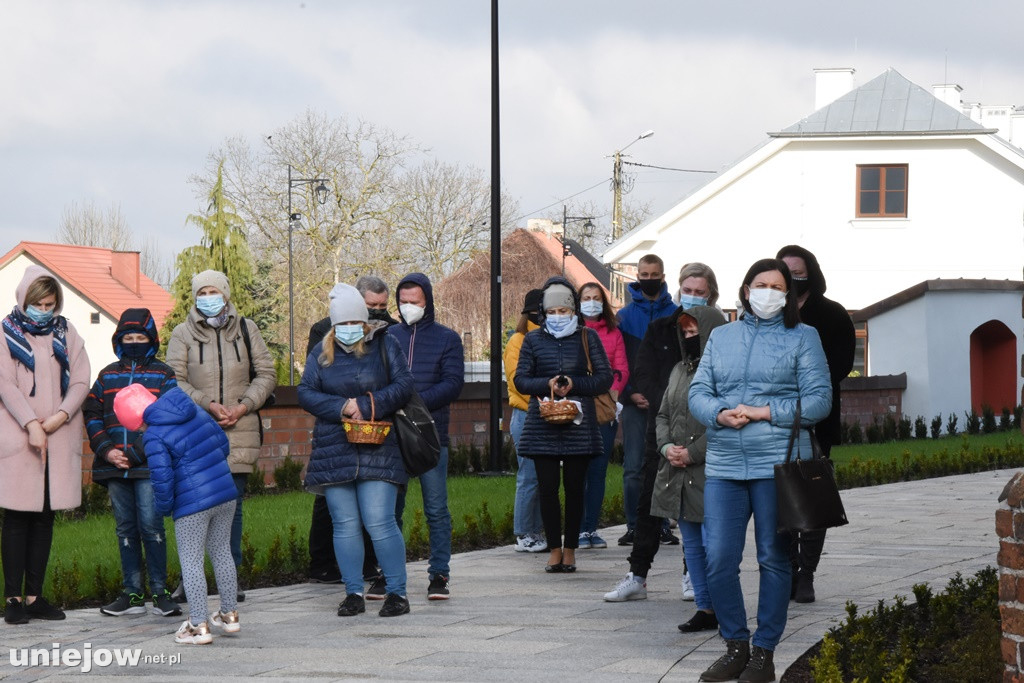 Święcenie pokarmów w Uniejowie i Wieleninie