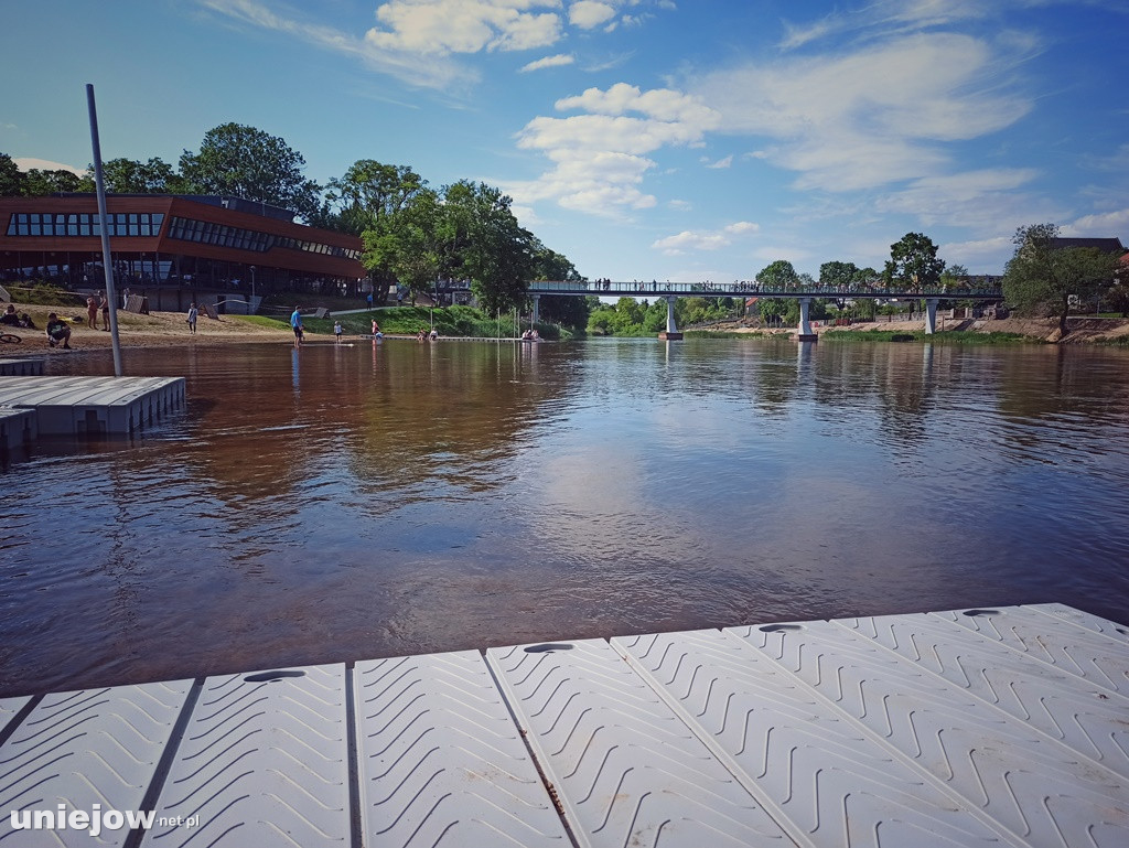 Pomosty przy plaży w Uniejowie