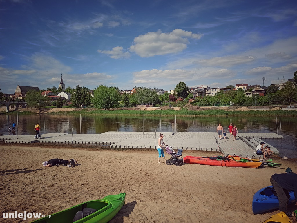 Pomosty przy plaży w Uniejowie