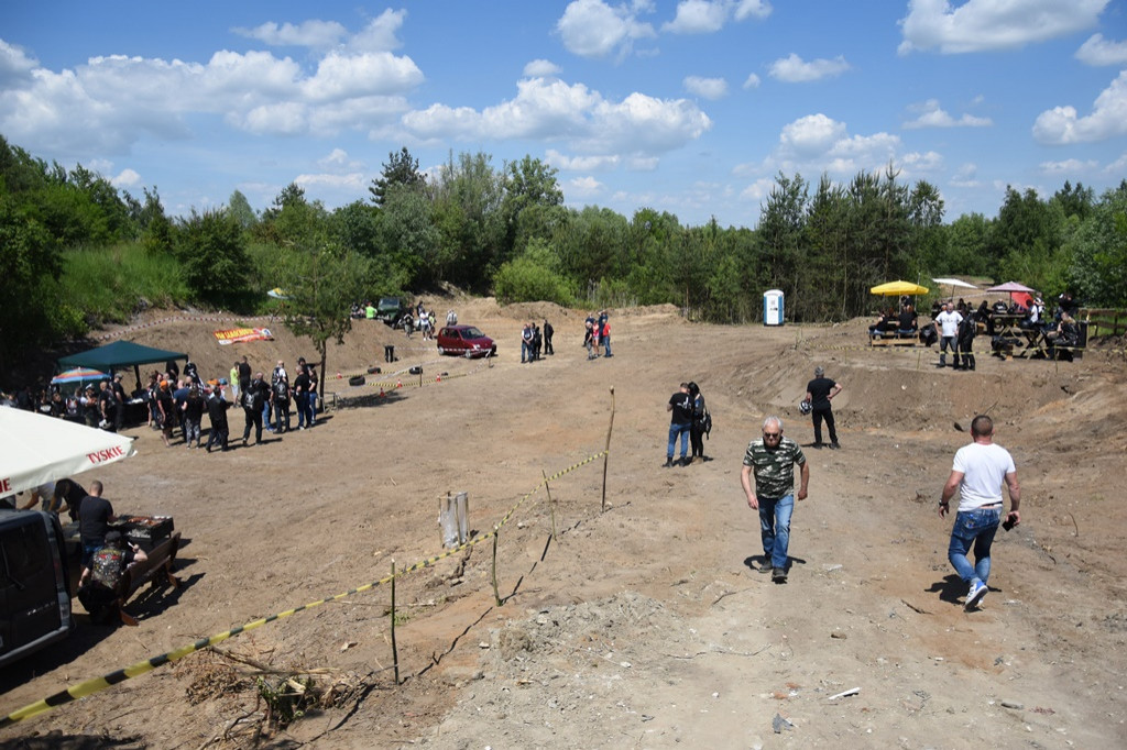 Koło Uniejowa postał tor off-roadowy