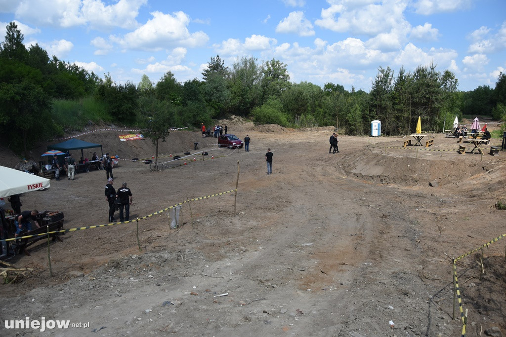 Koło Uniejowa postał tor off-roadowy