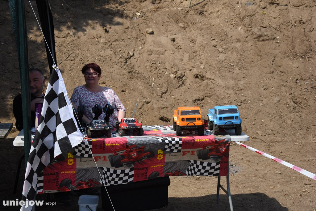 Koło Uniejowa postał tor off-roadowy