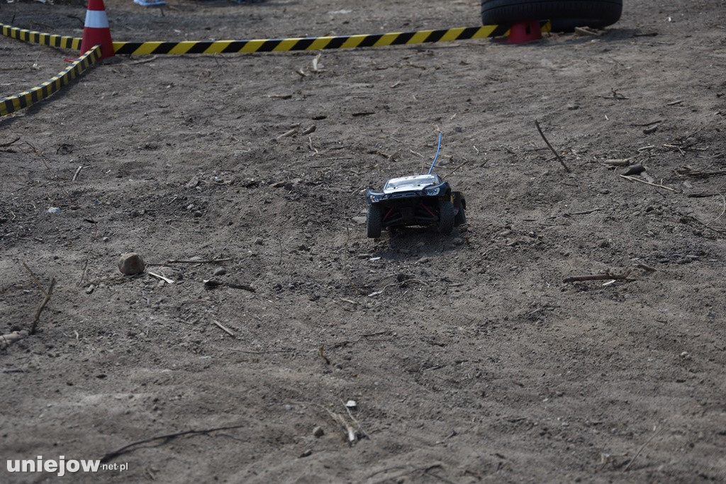 Koło Uniejowa postał tor off-roadowy